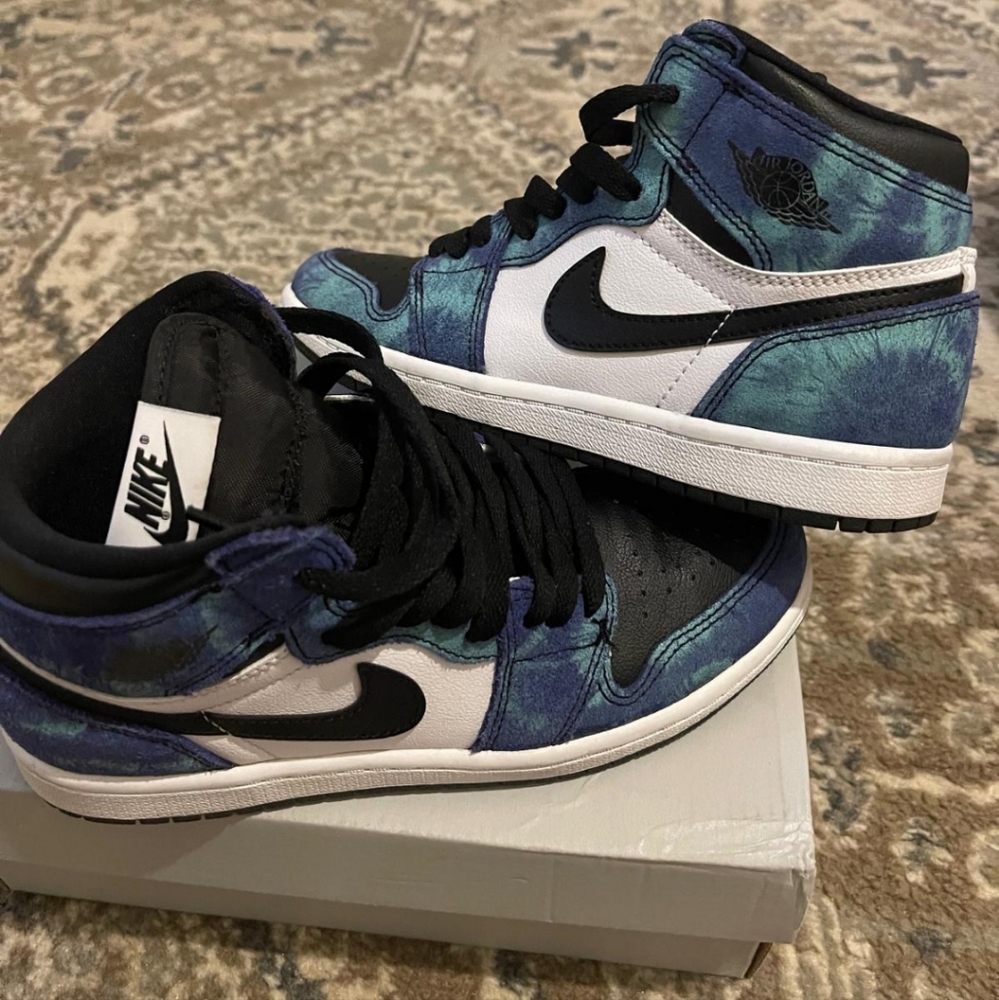 Nike Air Jordan 1 Retro High OG Women’s Tie-Dye